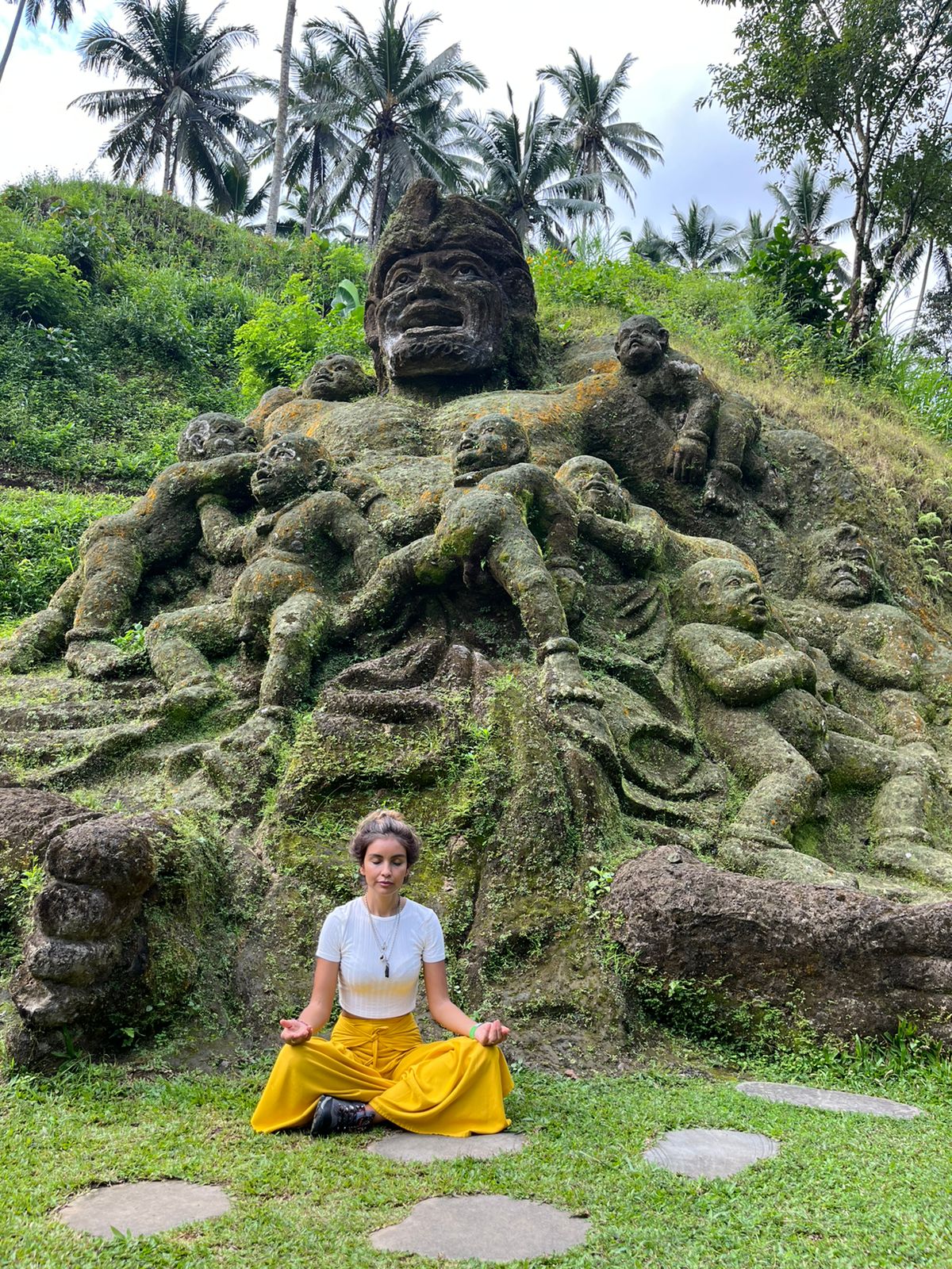 Meditación en la selva de Bali